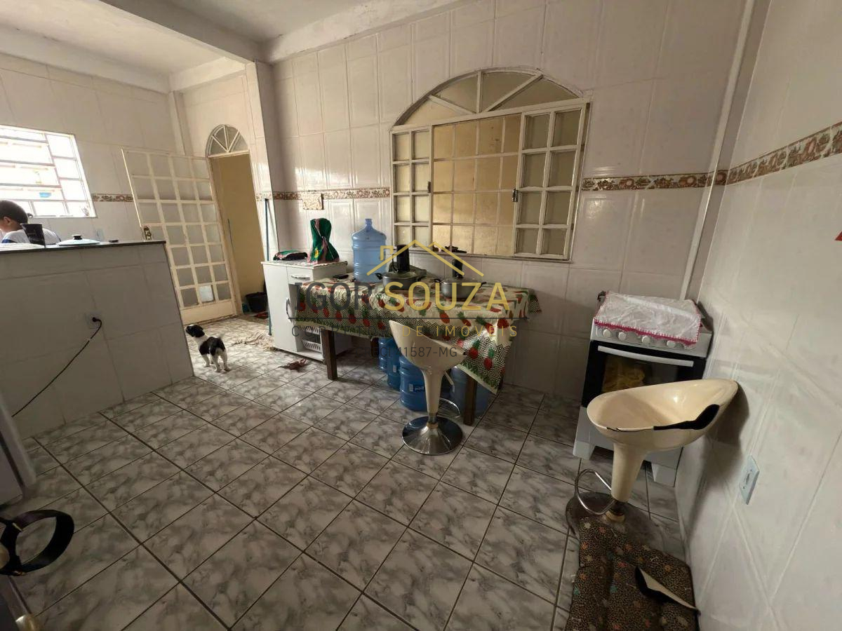  - Apartamento à venda em Governador Valadares, Santa Rita, com 2 quartos