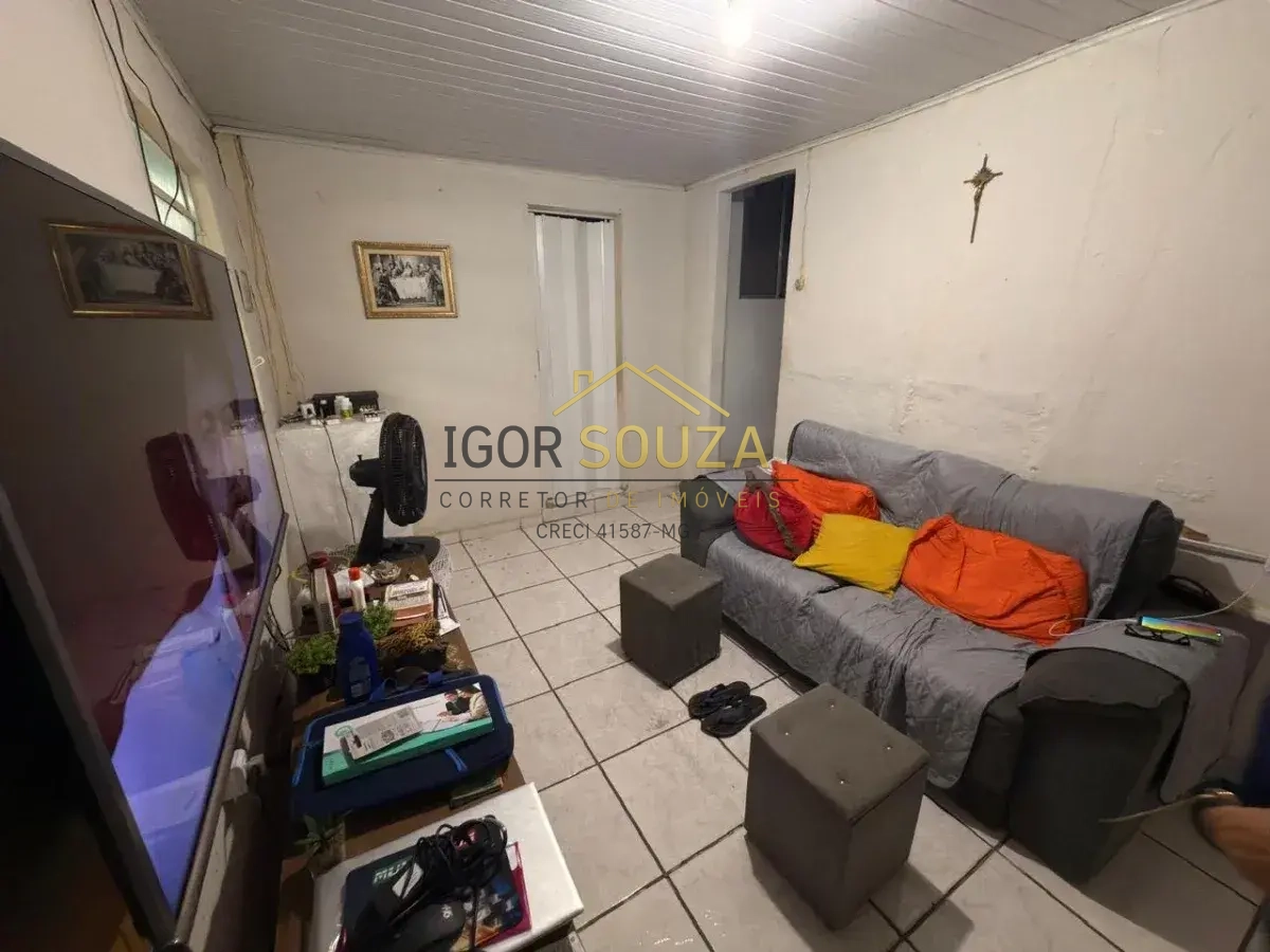 Barracão à venda com 3 quartos - Altinópolis,Governador Valadares