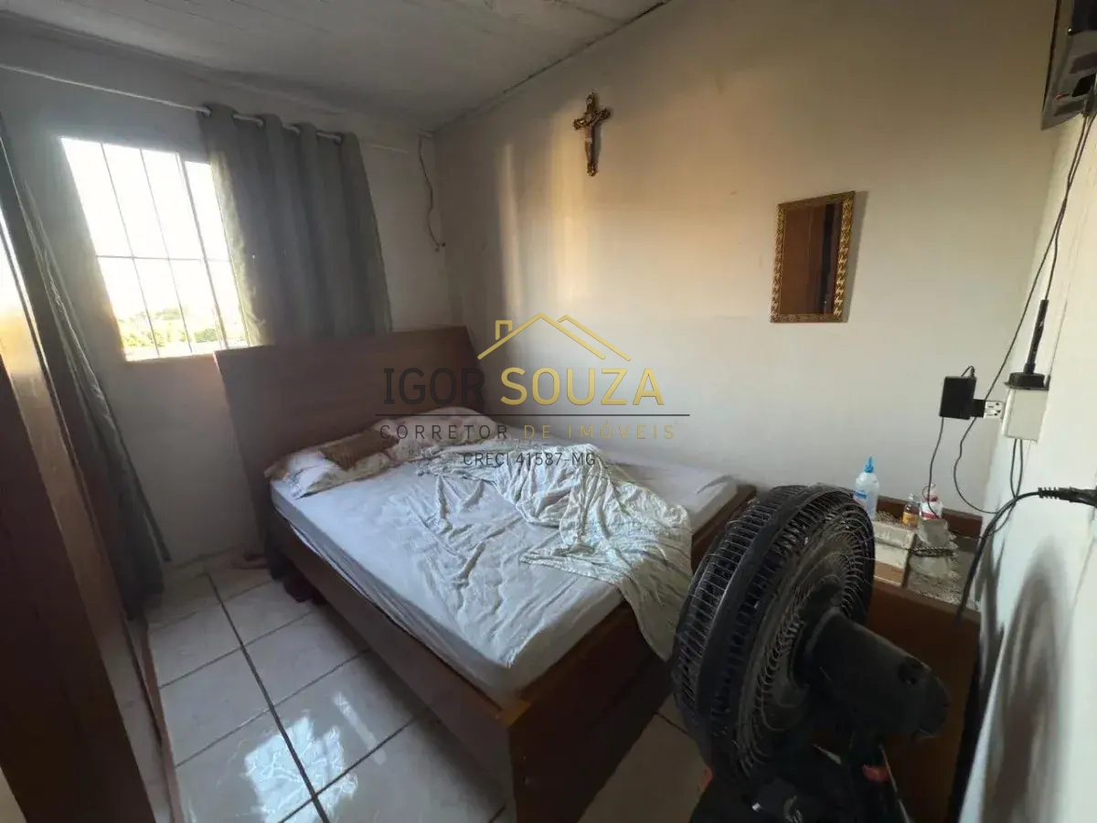  - Barracão à venda em Governador Valadares, Altinópolis, com 3 quartos