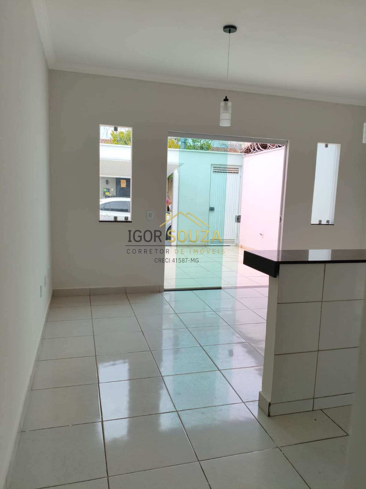  - Casa à venda em Governador Valadares, Alvorada, com 2 quartos
