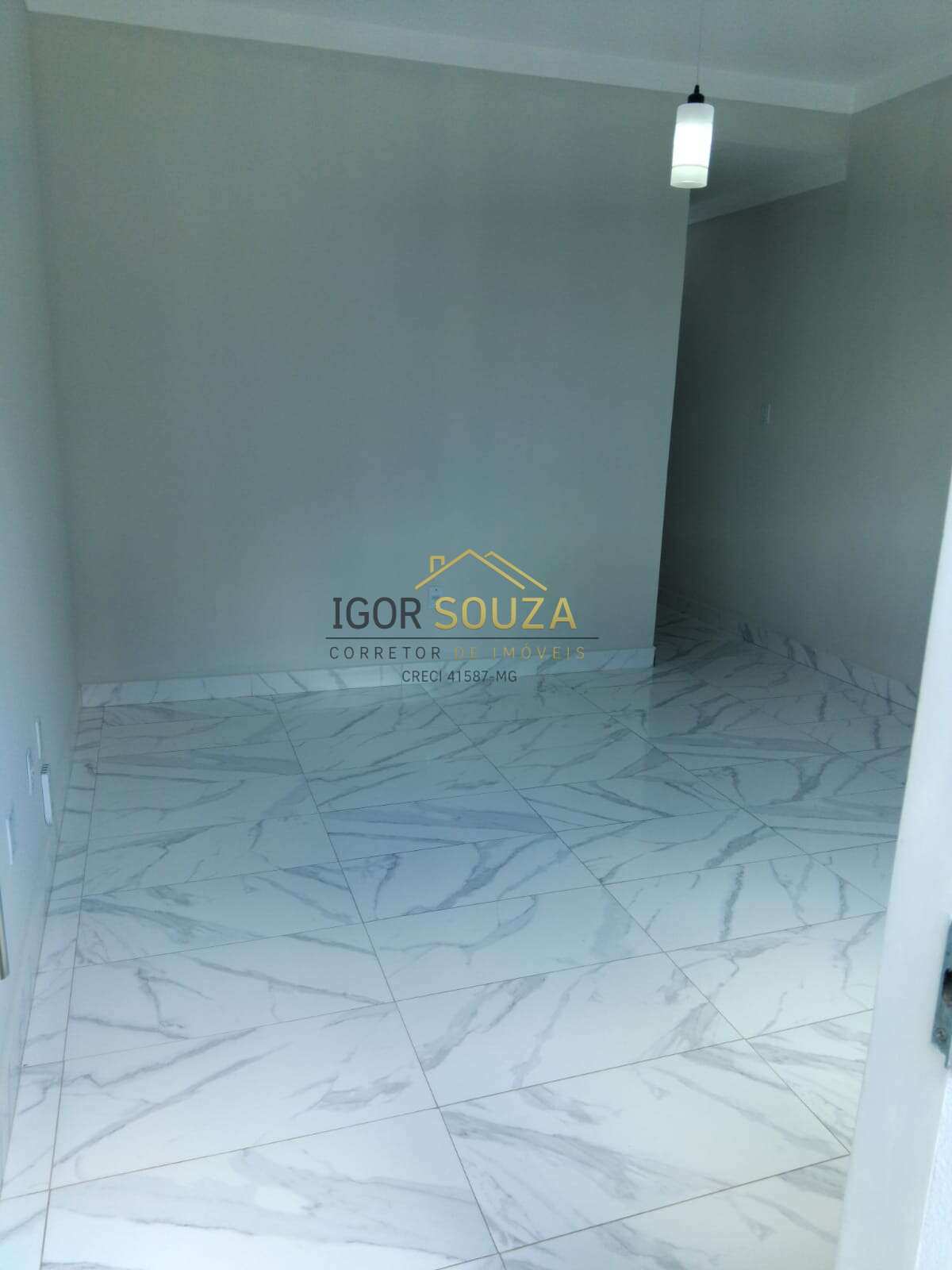  - Casa à venda, com 2 quartos