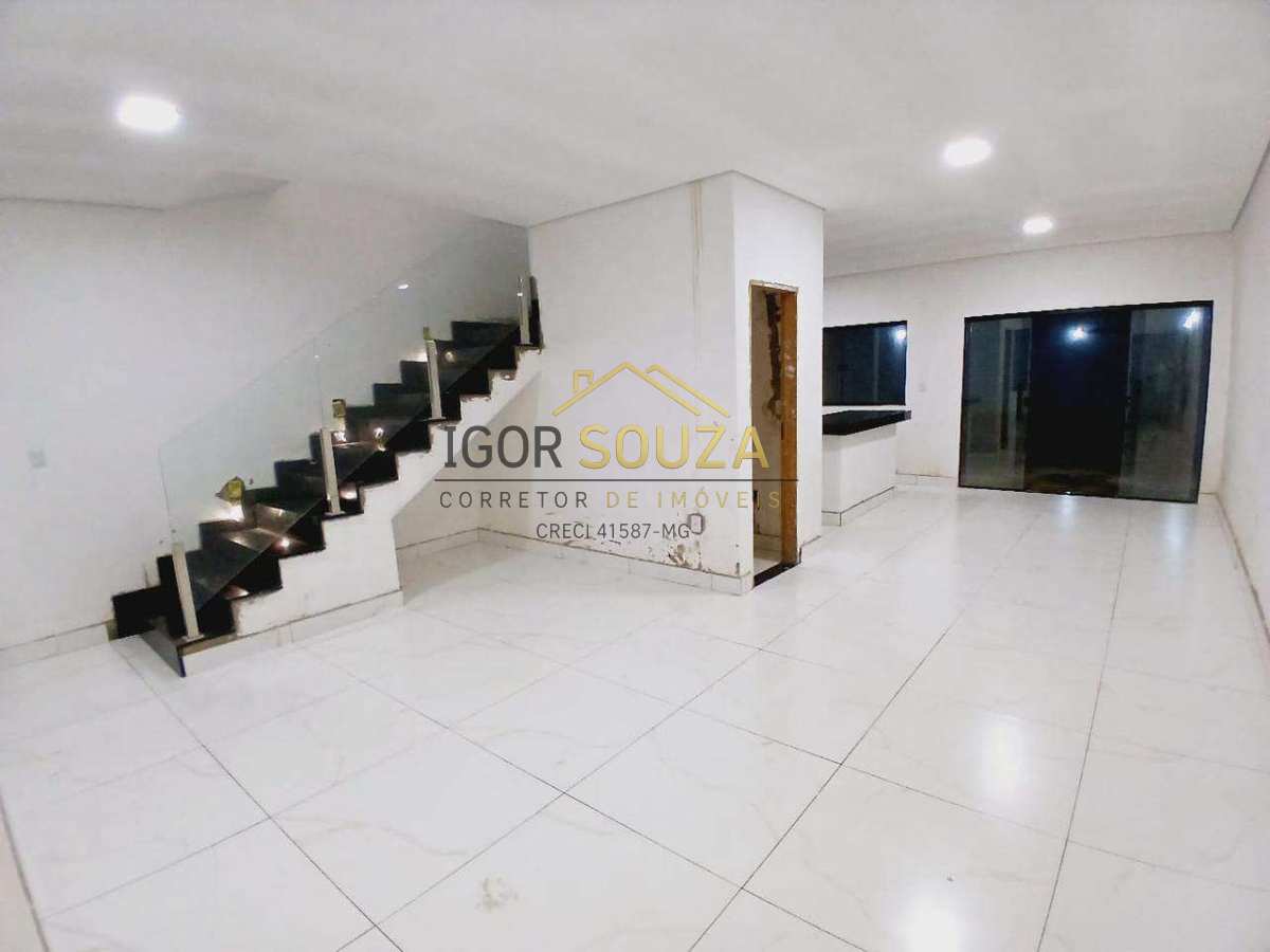 Duplex à venda com 3 quartos - Bairro Vale do Sol  ll,Governador Valadares
