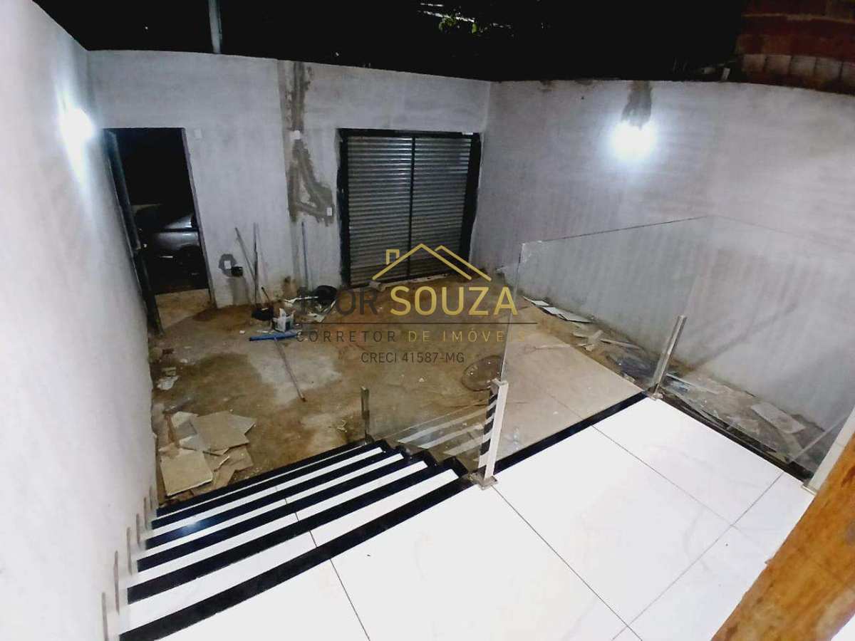 Duplex à venda com 3 quartos - Bairro Vale do Sol  ll,Governador Valadares