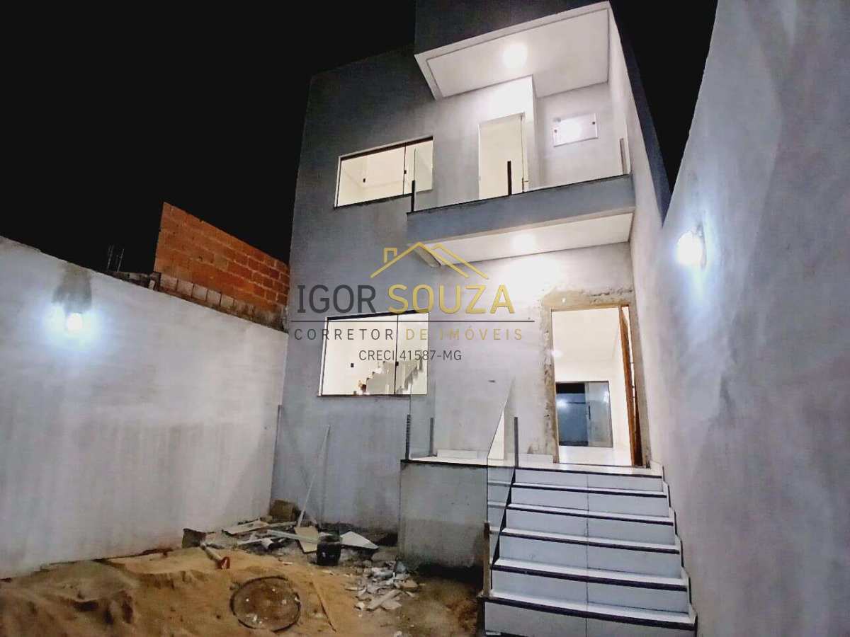 Duplex à venda com 3 quartos - Bairro Vale do Sol  ll,Governador Valadares