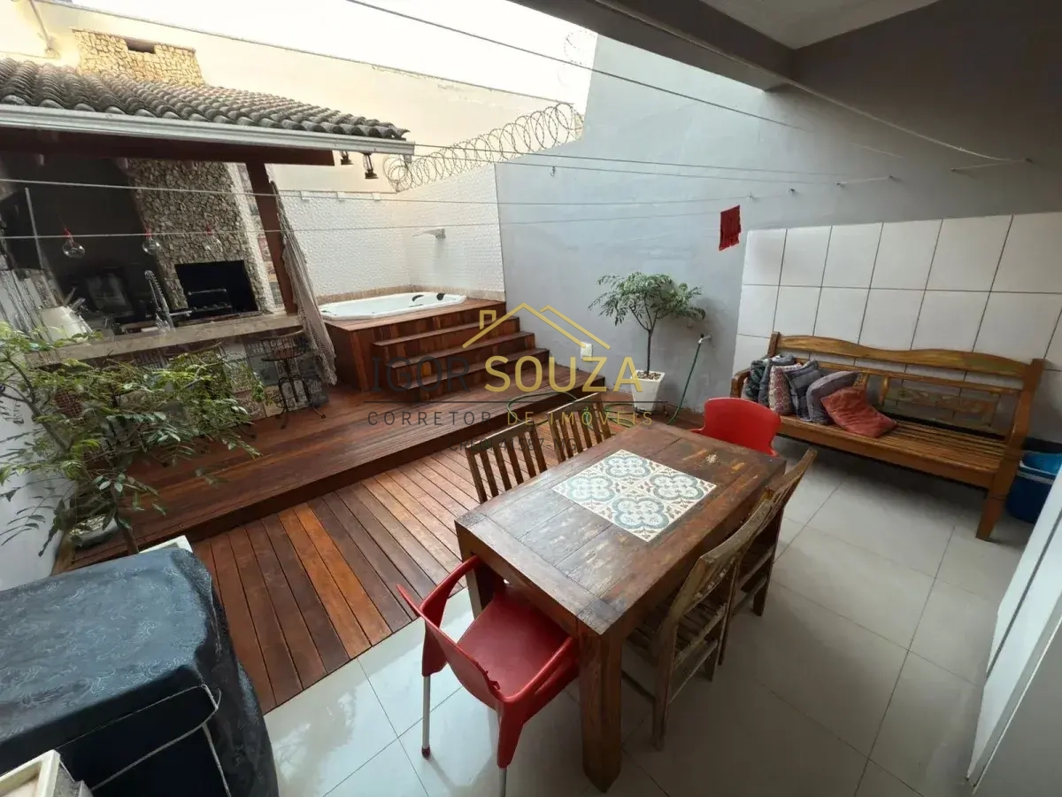 Casa à venda com 3 quartos, 204,7m² - Cidade Nova,Governador Valadares