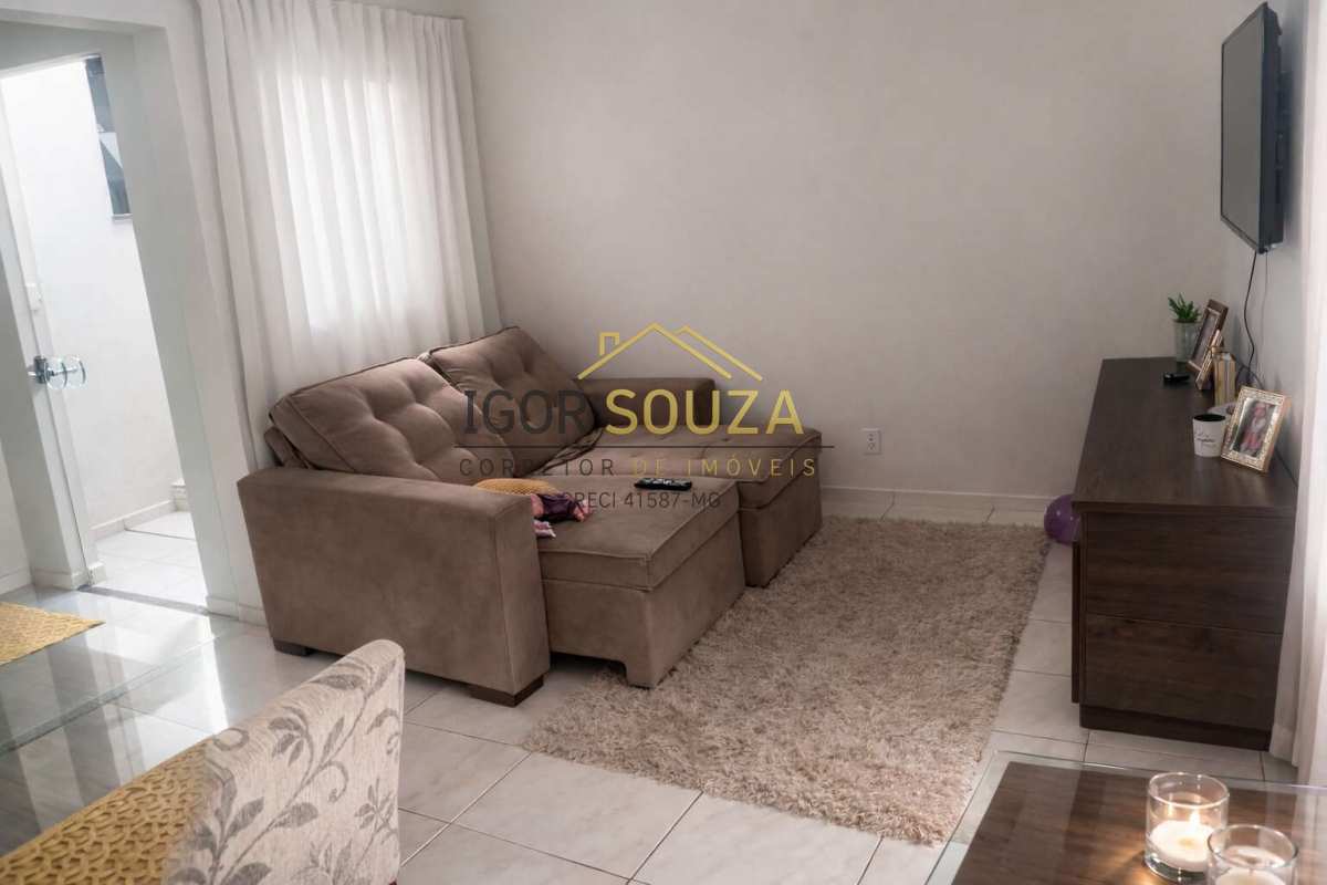 Casa à venda com 2 quartos - Sir,Governador Valadares