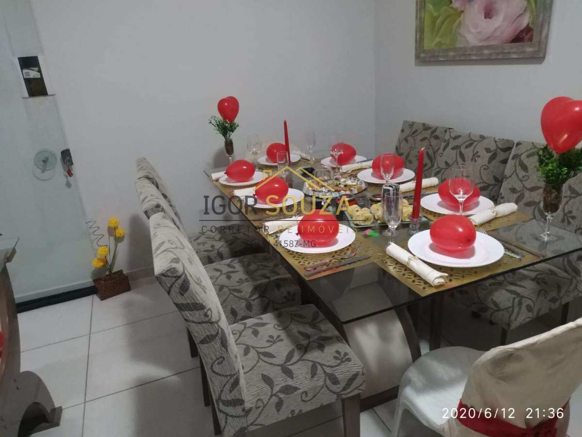  - Casa à venda em Governador Valadares, Sir, com 2 quartos
