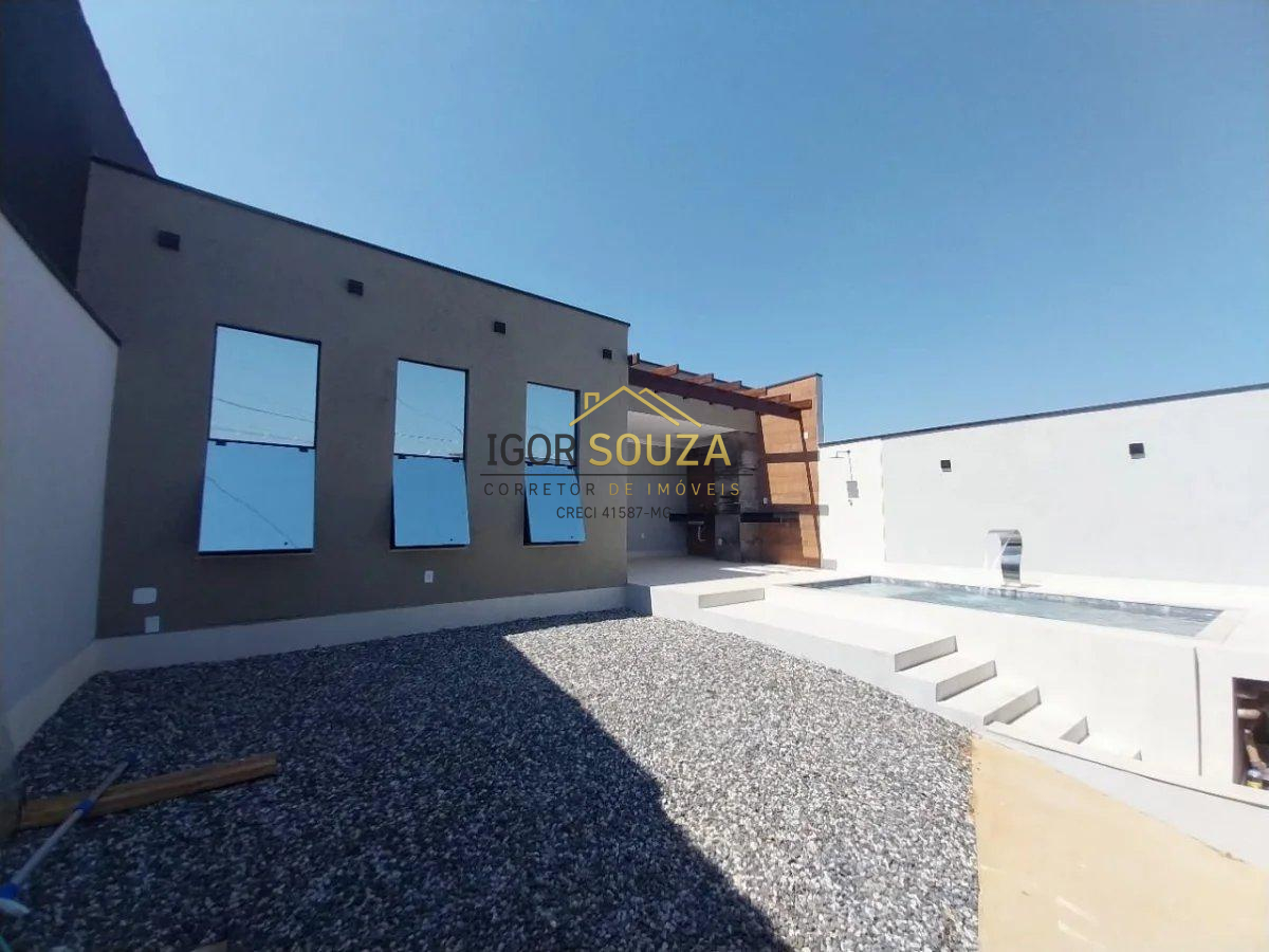 Casa à venda com 3 quartos - Castanheiras,Governador Valadares