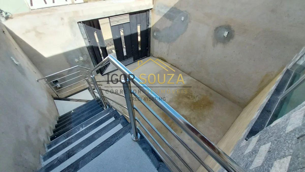 Casa à venda com 3 quartos - Vale do Sol,Governador Valadares