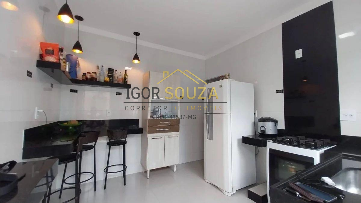 Casa à venda com 4 quartos - Conquista,Governador Valadares