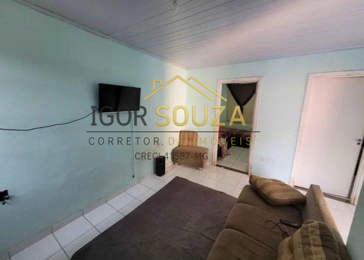  - Casa com 4 quartos, à venda em Governador Valadares, Vitoria