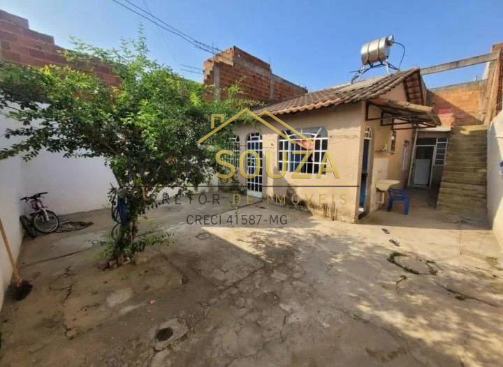 Casa à venda com 4 quartos - Vitoria,Governador Valadares