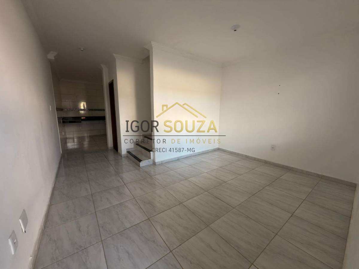  - Duplex à venda em Governador Valadares, Cidade Jardim, com 2 quartos