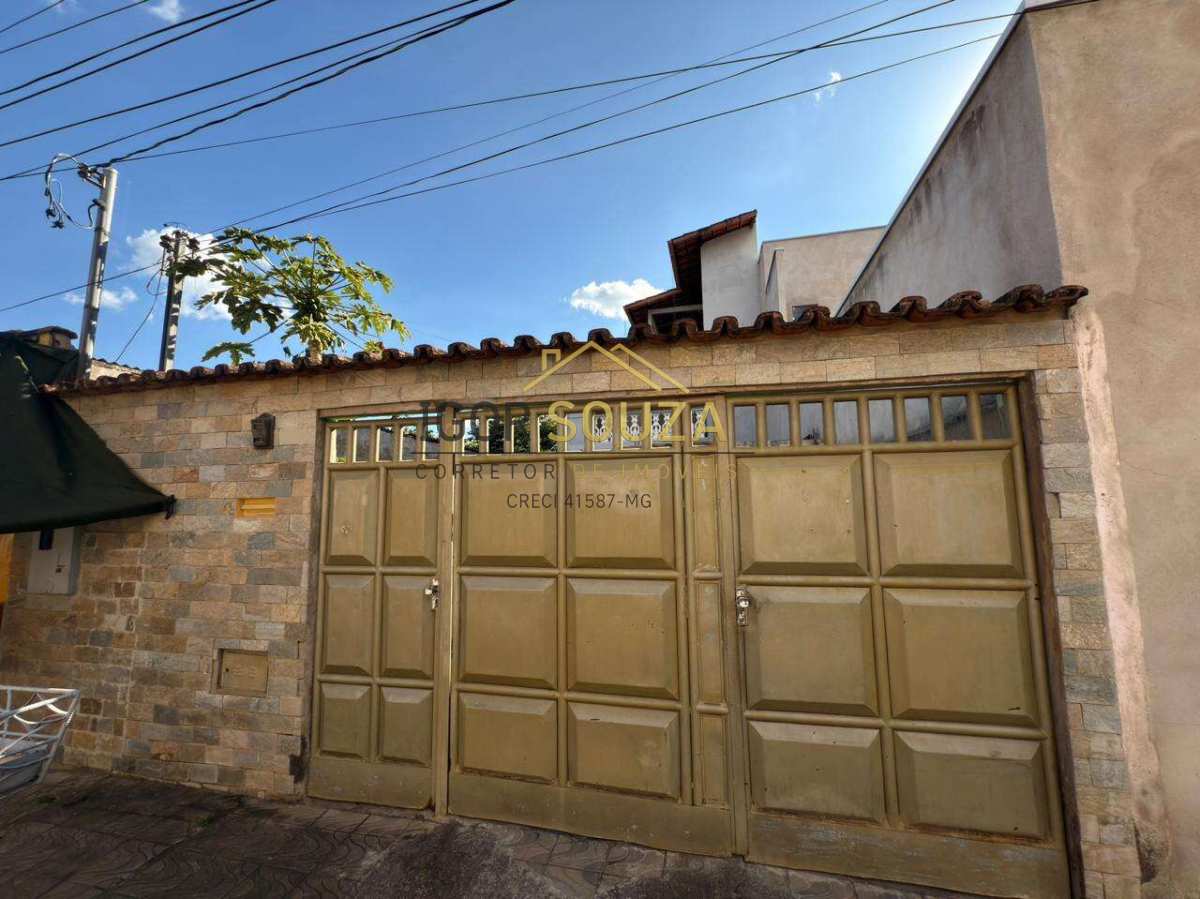 Duplex à venda com 3 quartos - Vila Isa,Governador Valadares