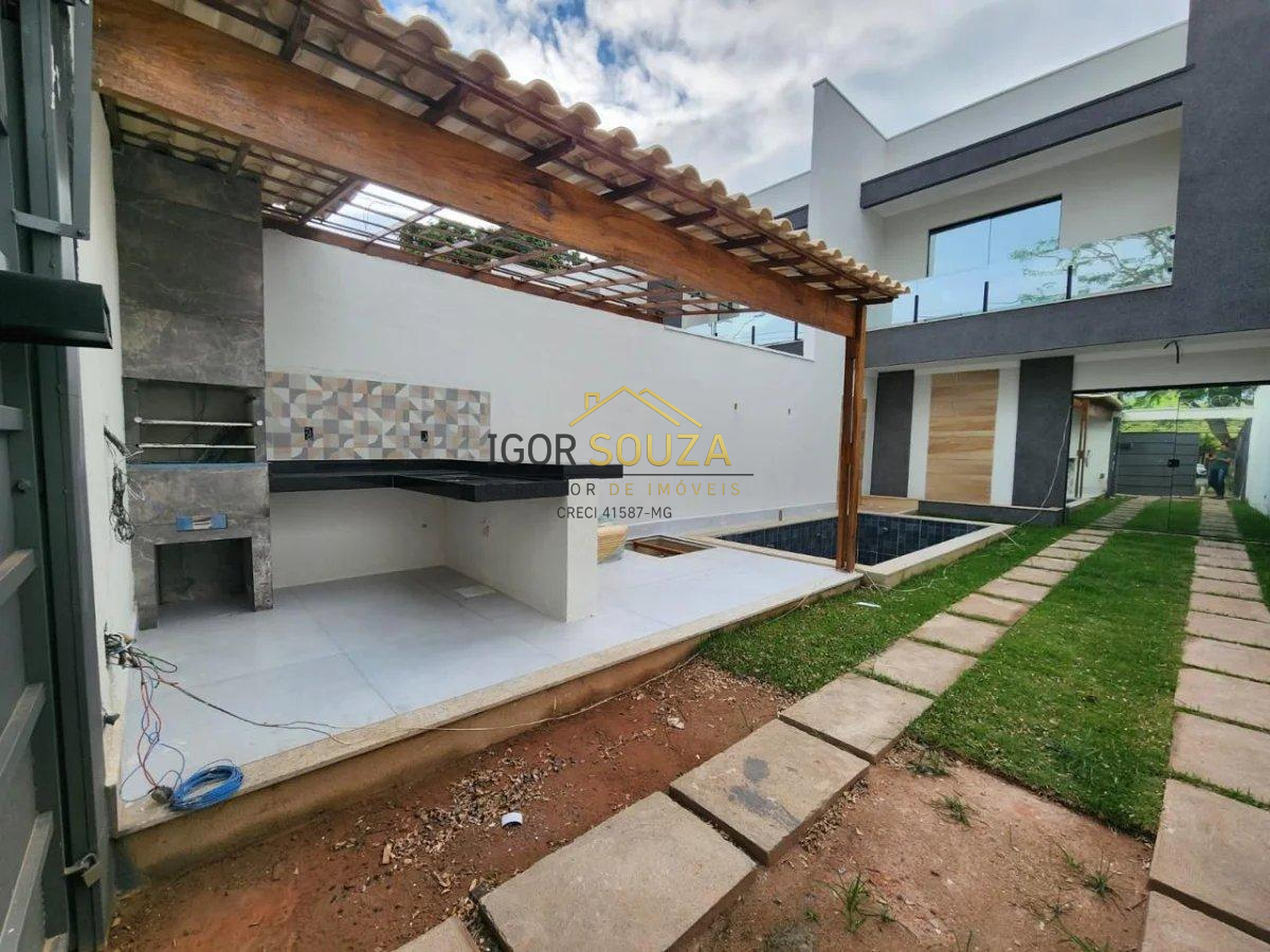Duplex à venda com 2 quartos - Santa Rita,Governador Valadares