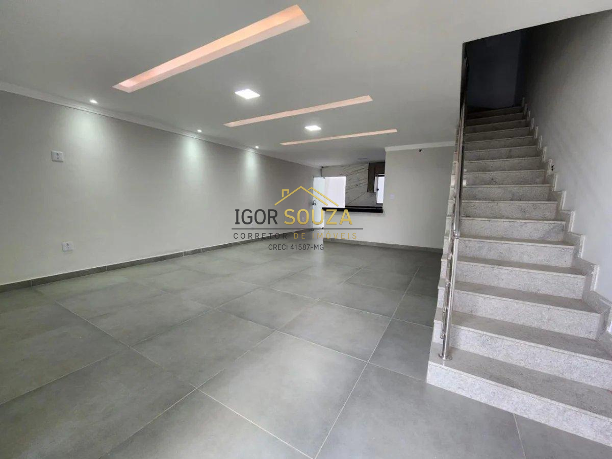 Duplex à venda com 2 quartos - Santa Rita,Governador Valadares