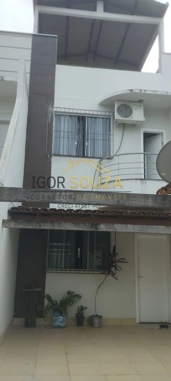 Duplex à venda com 3 quartos - Floresta,Governador Valadares