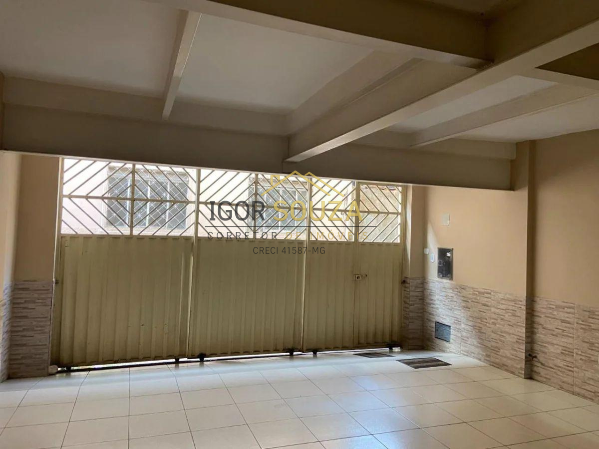 Triplex à venda com 4 quartos - Lourdes,Governador Valadares