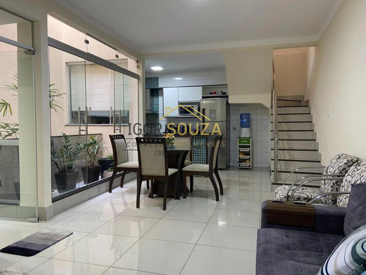 Triplex à venda com 4 quartos - Lourdes,Governador Valadares